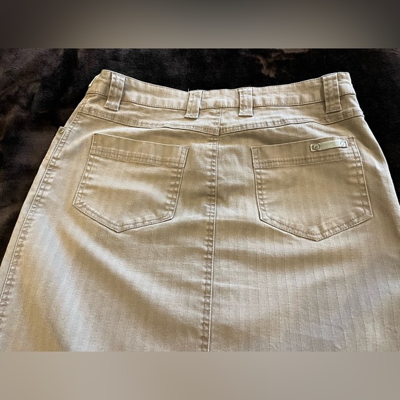 Cotton Ginny light brown denim skirt - Picture 4 of 9